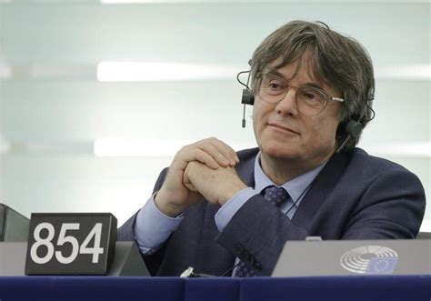 Puigdemont habla de Mátrix judicial español tras ser imputado por