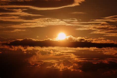 Fotos Gratis Horizonte Nube Amanecer Puesta De Sol Luz De Sol