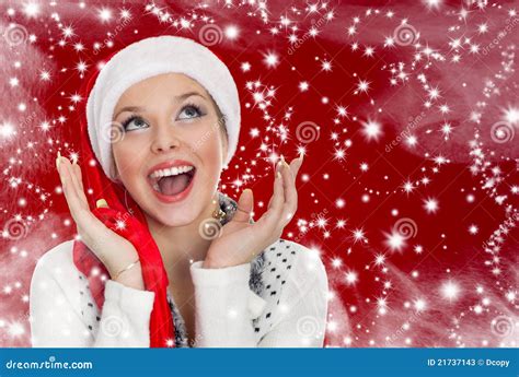 Verticale De Belle Fille Sexy Dans Un Chapeau De Santa Image Stock