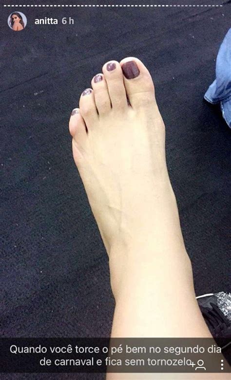 Anittas Feet