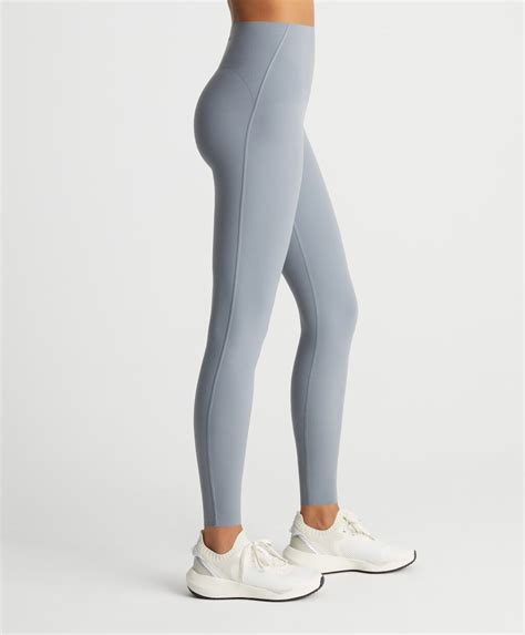 13 leggings de Oysho bonitos y muy cómodos para hacer deporte