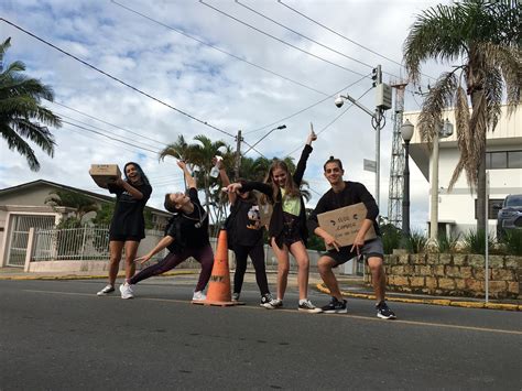 Pedágio Solidário Da Escola De Teatro Jônatas João Em Cocal Do Sul