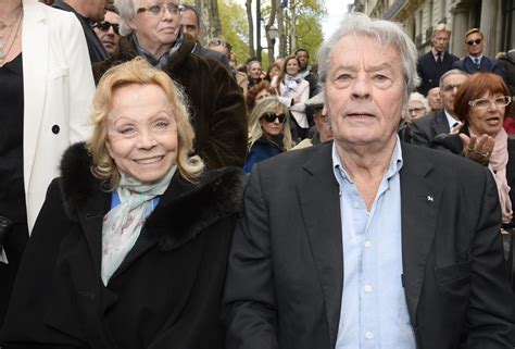 Photo Isabelle Aubret Et Alain Delon L Inauguration De La Place