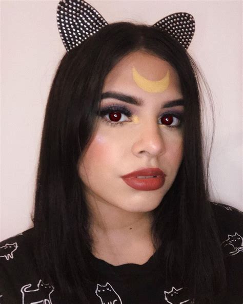 Sailor Moon Makeup Looks Perfect For Fighting Evil By Moonlight