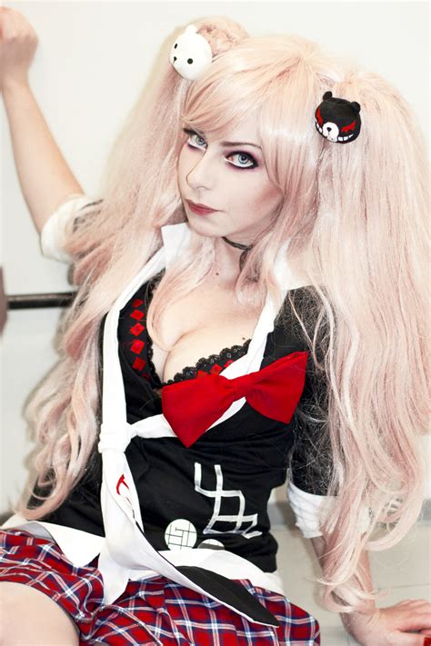 Enoshima Junko by LucyIeech on DeviantArt