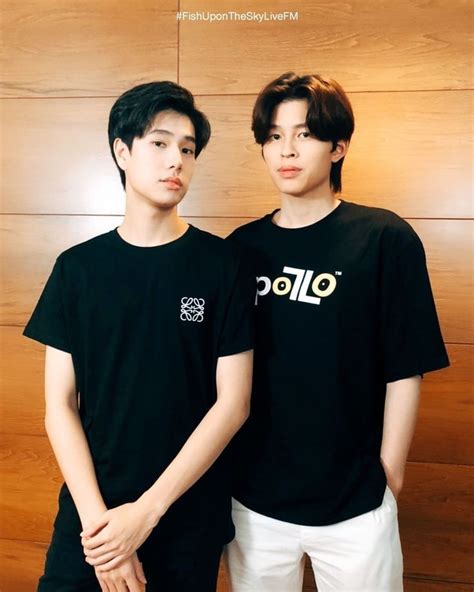 Pin By Nguyenlengocvan 02 On Pond Phuwin Cute Gay Couples Gmmtv Actors Actors