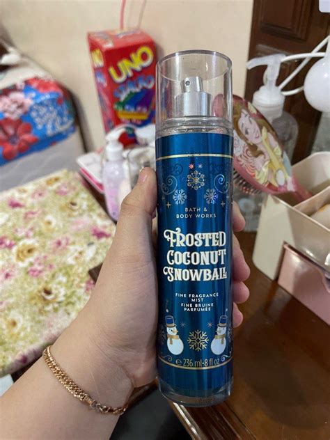 Bbw Frosted Coconut Snowball Kesehatan Kecantikan Kulit Sabun