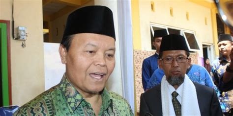 Soal Harga BBM PKS Sindir Menteri Menaikkan Presiden Menurunkan