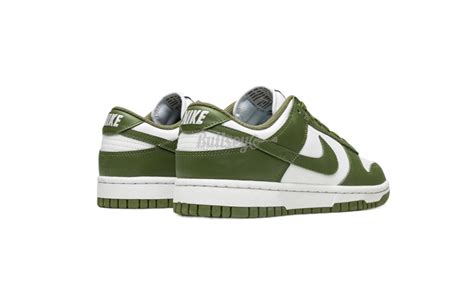 Nike Dunk Low Medium Olive Gs Bullseye Sneaker Boutique Christiana Mall