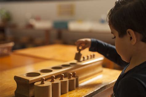 Beneficios De Los Materiales Montessori Colegio Montessori