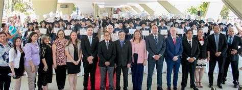 Cepb Una Celebra Graduaci N De Estudiantes Del Nivel Medio