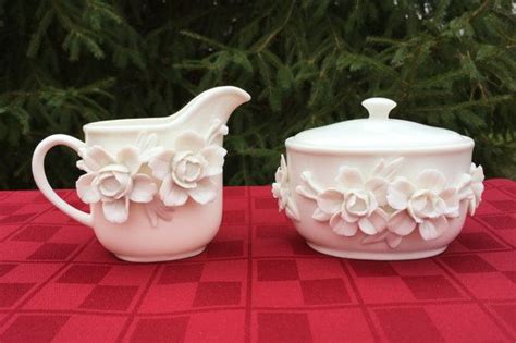 I Godinger Co Ivory White Fine Porcelain Sugar Bowl And Creamer With