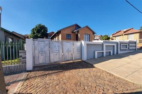 Morula View Property Property And Houses For Sale In Morula View