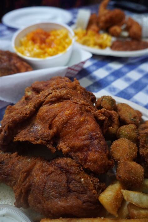 Gus S World Famous Fried Chicken Memphis Tn 101 Tastiest Places To Chowdown Best Thing I