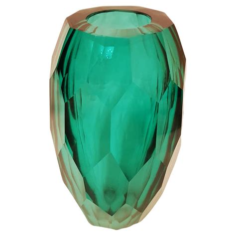 Rare Pair Of Emerald Green Sandwich Glass Loop Vases At 1stdibs Colored Sandwich Glass For