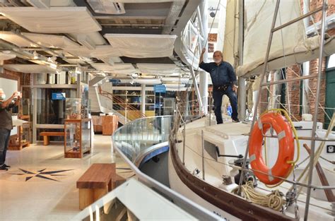 MUSEU DO MAR CELEBRA DIA DO LIVRO INFANTIL PROGRAMAÇÃO ESPECIAL