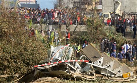 Al menos 68 muertos en el peor accidente aéreo de Nepal en 30 años La