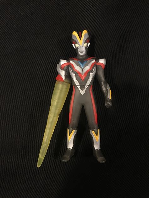 Bandai Ultra Hero Ultraman Ginga S Ultraman Victory Eleking Tail