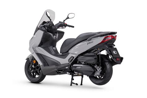 Kymco X Town 300i prezzo velocità scheda e rilevamenti