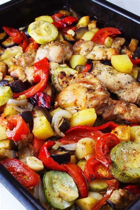 MEDITERRANEAN CHICKEN WITH MIXED VEGETABLES - 30 days of Greek food