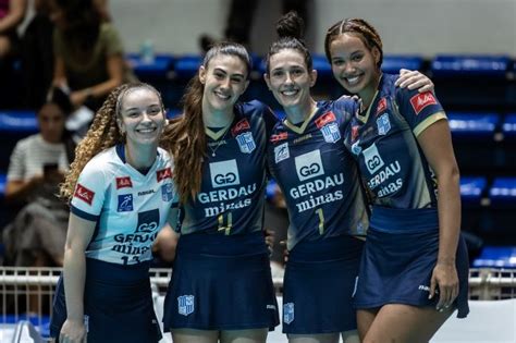 Reservas dão conta do recado e Minas está na semifinal Web Vôlei