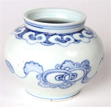 Chosun Bunwon Blue And White Porcelain Vessel Auction