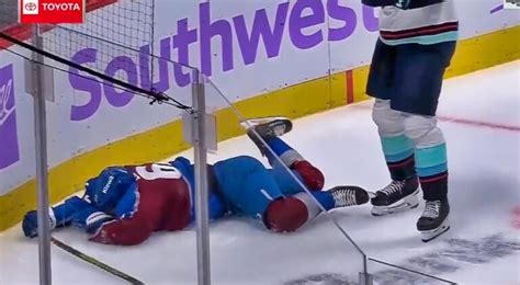 Avs Artturi Lehkonen Hospitalized After Crashing Into Boards