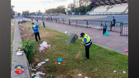 Sako Sakong Basura Nahakot Ng MMDA Sa Rizal Park Na Dinayo Ng Mga Tao