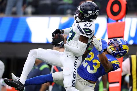 Seahawks Kenneth Walker Tariq Woolen Nominated For NFL Pepsi Rookie Of