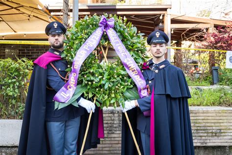 La Cerimonia Di Commemorazione Polizia Di Stato