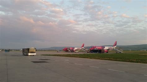 Aeroportul Avram Iancu Din Cluj Are O Nou Pist De Rulare