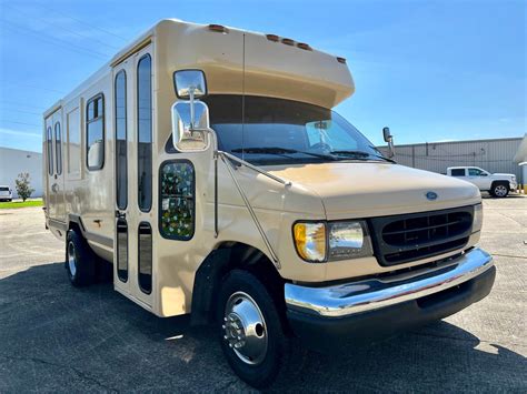 This Ford E 350 Based Motorhome Features Custom Made Rustic Interior Autoevolution