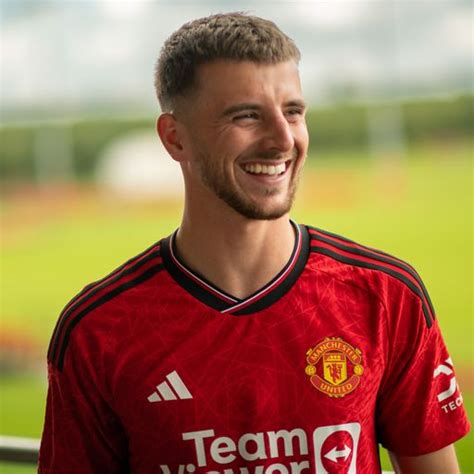 Man Utd Leeds Mason Mount Debuts In Oslo Friendly As Noam Emeran