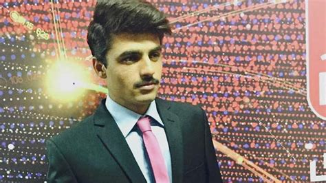 The chaiwala who went viral just landed his first fashion job - Culture - Images