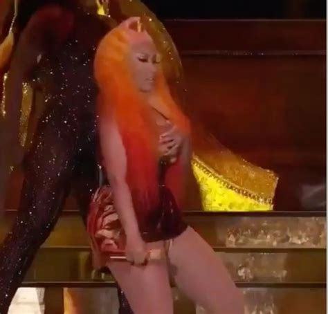 Nicki Minaj Suffers Epic Wardrobe Malfunction And Bares Her Boobs On