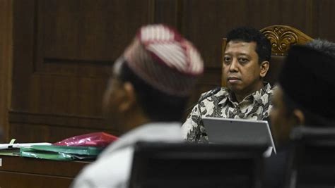 Kasus Jual Beli Jabatan Muafaq Sebut Berikan Rp Juta Ke Romy