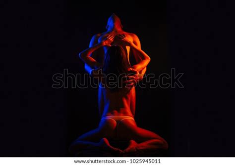 651 Nude Couple Breast Bilder Stockfotos Und Vektorgrafiken Shutterstock