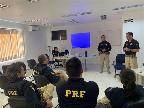 Delegacia De Serra Talhada Recebe Visita De Gestores Da Prf Em