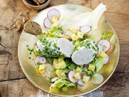 Wei Wurst Im Kr Utermantel Mit Bayerischem Kartoffelsalat Rezept Eat