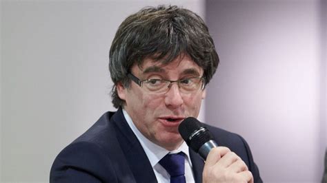 El Supremo cita a Puigdemont en junio como imputado pero podrá declarar