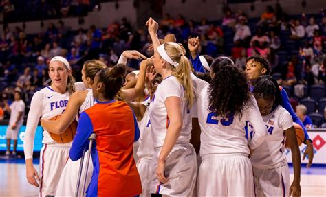 Gator Women S Basketball Prepares For New Season Under Newbauer Espn 98 1 Fm 850 Am Wruf