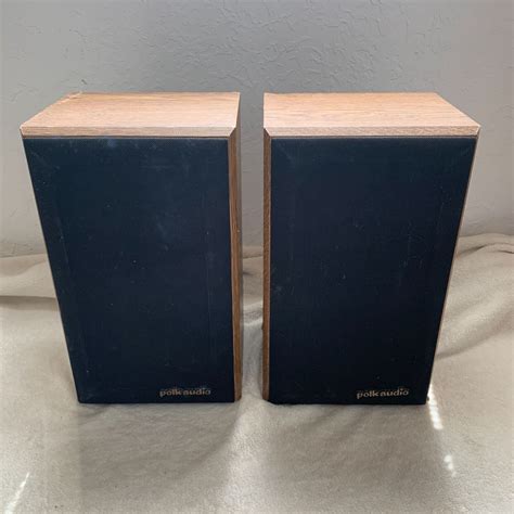 Vintage Polk Audio Monitor Series 4 Woodgrain Bookshelf Speakers