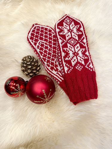 Ravelry Christmas Claps Pattern By Drops Design