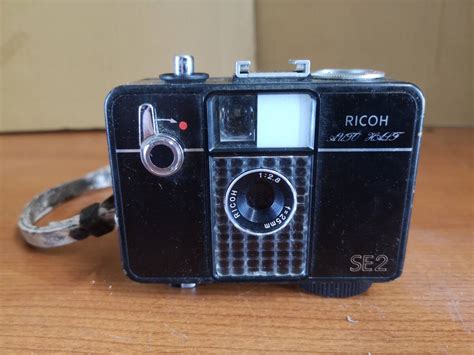 Yahoo オークション RICOH AUTO HALF SE2 コンパクトカメラ リコー