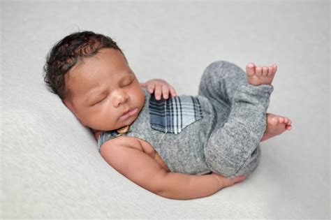 Newborn Baby In-home Photography Gallery - Sweet Me Photography