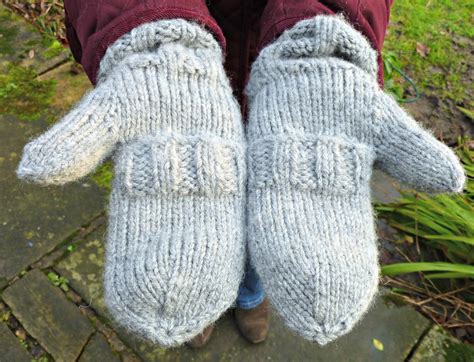 Winwick Mum: Split Mittens - free pattern and tutorial