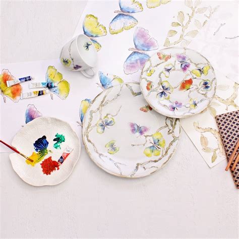 Dinnerware – Michael Aram