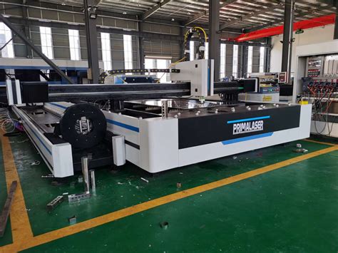 2in1 Sheet And Pipe Fiber Laser Cutting Machine 3000x1500mm 1500w 2000w