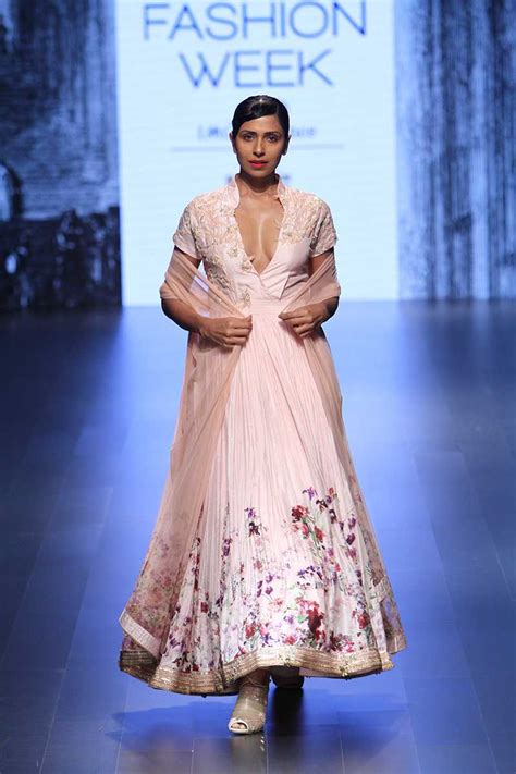 Ridhi Mehra At Lakmé Fashion Week Winterfestive 2016 Vogue India