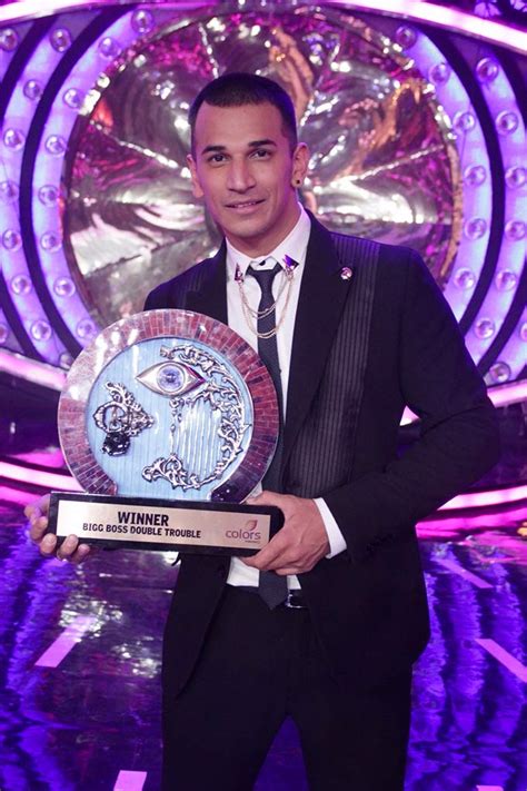 Bigg Boss 9: First Photos Of Prince Narula With His Trophy! | MissMalini